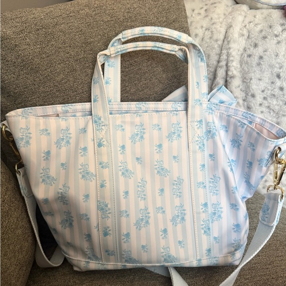 Stoney Clover Lane High Tea - Picture 2 of 5